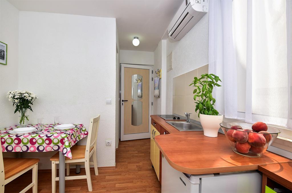Apartment Borna Makarska Eksteriør billede
